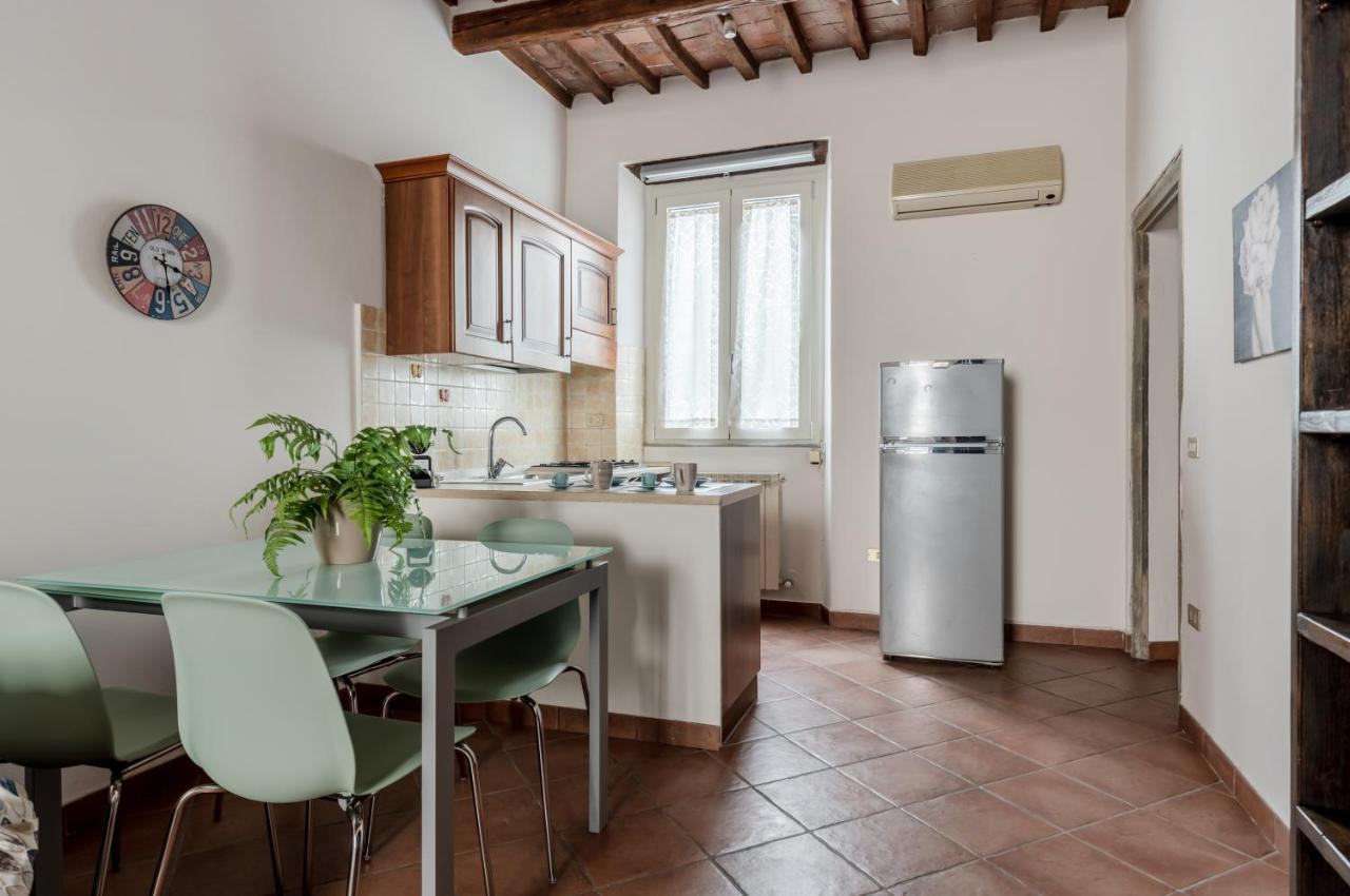 Lucca - Piazza Dell'Anfiteatro Central Apartment! Dış mekan fotoğraf